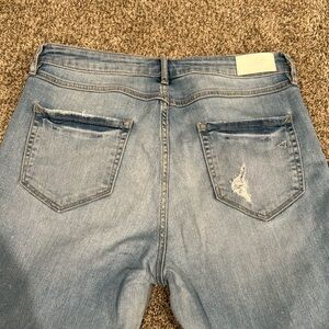 Hidden Jeans Size 31 Like New denim light wash minimally distressed
